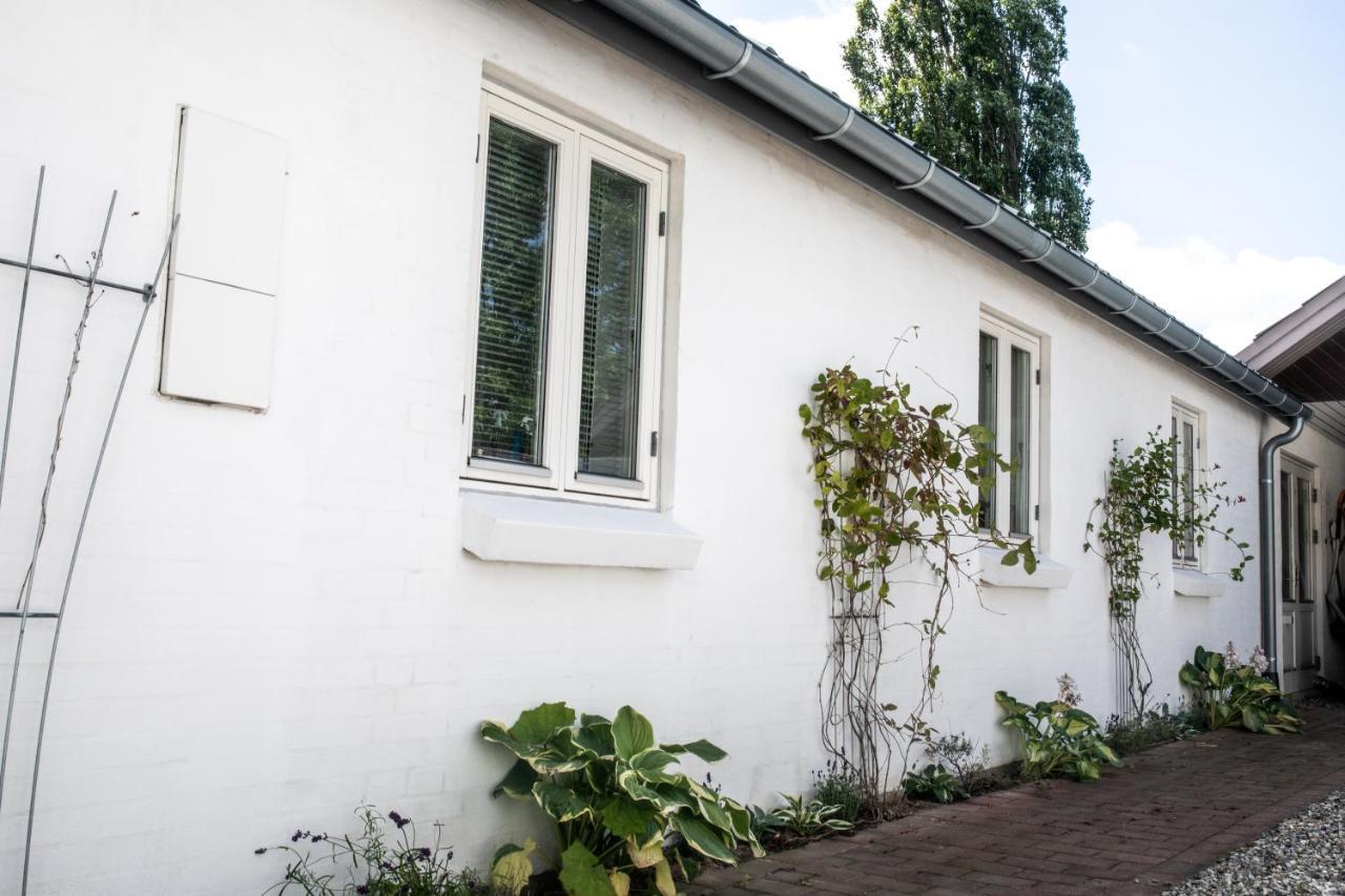 Engholmbb Bed & Breakfast Odense Exterior foto